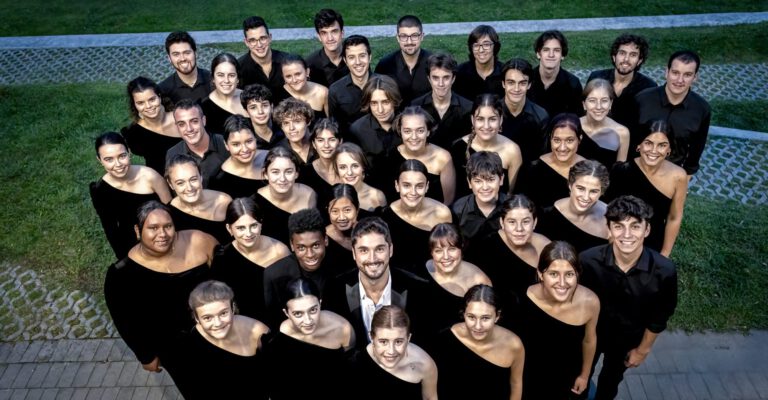 CORO JOVEN DE SANTANDER Y CORO SANTA MARÍA DE SOLVAY, XXXIII CICLO CORAL INTERNACIONAL DE POLANCO